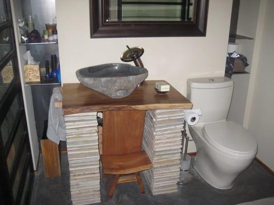 Guest House bathroom