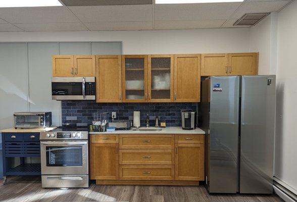 Our new kitchen. Fridigaire microwave and stove, and a Samsung refrigerator.