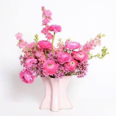 Pink arrangment in pale pink porcelain vase