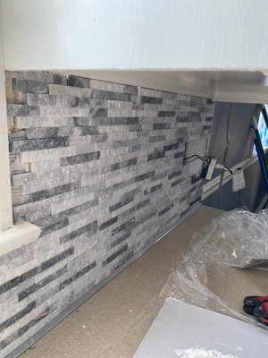 Backsplash tile installation