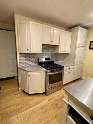 Kitchen countertops and backsplash