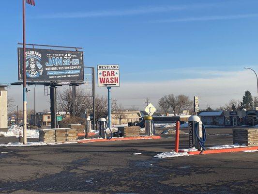 Overview of the car wash