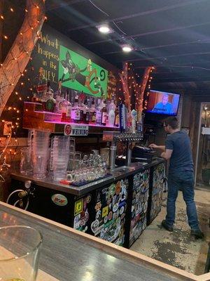 The alley cat bar, Bowling Green Kentucky. Not Ford driven the bartender Chevy is very knowledgeable knows how to make drinks.