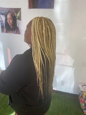 Knotless braids