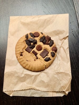 Chocolate chip cookie from cafe-it's decent:)