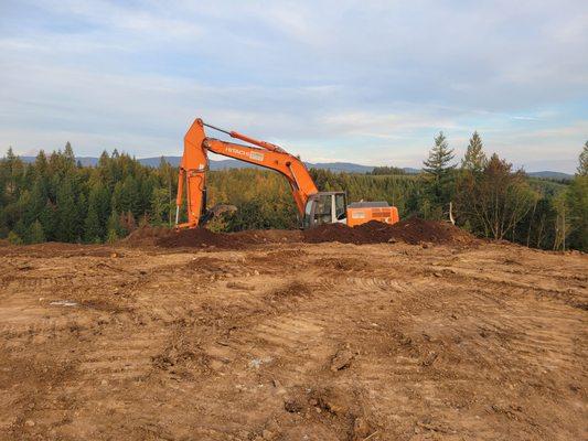 Hitachi 350 on jobsite.