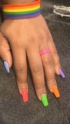 Tech: Helen #SkyNailSpa  Cypress, TX