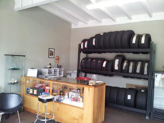 Midtown Auto and Tire Center front desk. C'mon in we are ready to serve you!