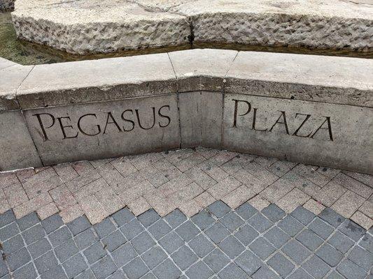 Pegasus Plaza, Dallas