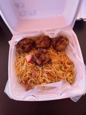 Special of the week: fried noodles and fried pork hash