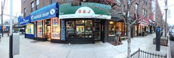 Panoramic view of Rita's restaurant from Crescent St.