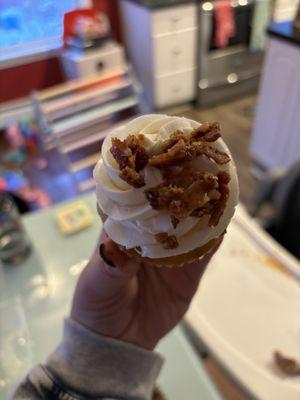 Maple syrup and bacon cupcake!