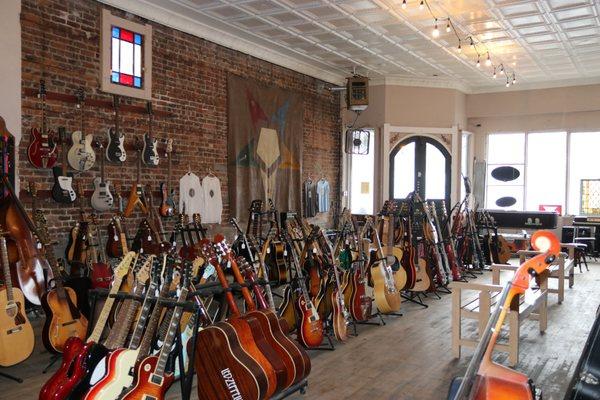 Hargiss Stringed Instruments