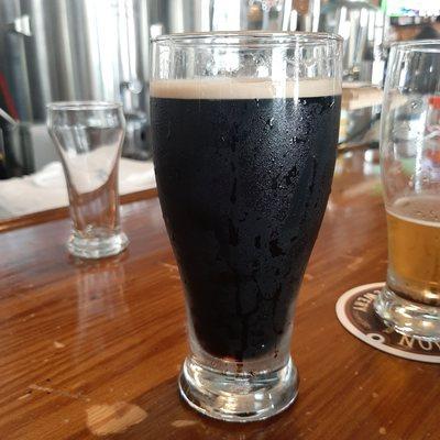 Nitro milk stout