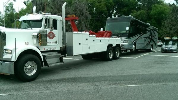 Heavy Duty. Towing a Coach/motorhome