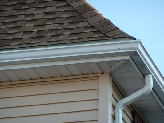 Seamless gutters