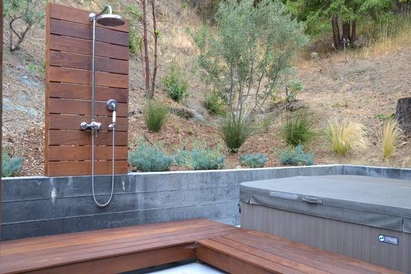 Mill Valley - outdoor shower