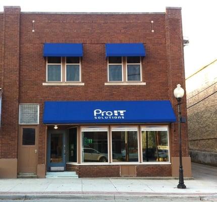 Storefront in Wakarusa