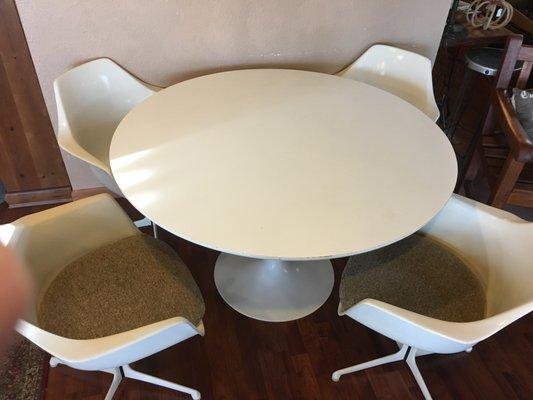 Burke Table & Chairs