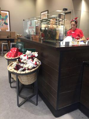 A small little Starbucks inside a Target mall. Not as many dood choices, but the service is fast and there's plenty of seating!