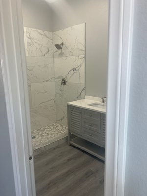 new wallking shower