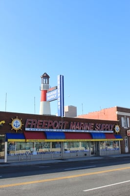 Front Entrance to Freeport Marine Supply