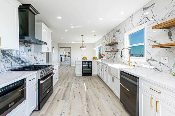 KITCHEN  REMODELING