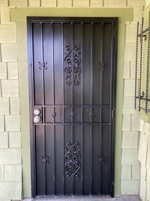 Security screen door