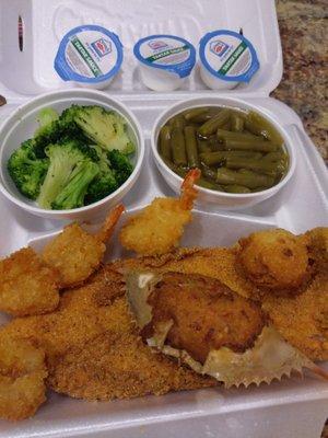 White Fish, Shrimp, Crab w/Broccoli and Green Beans