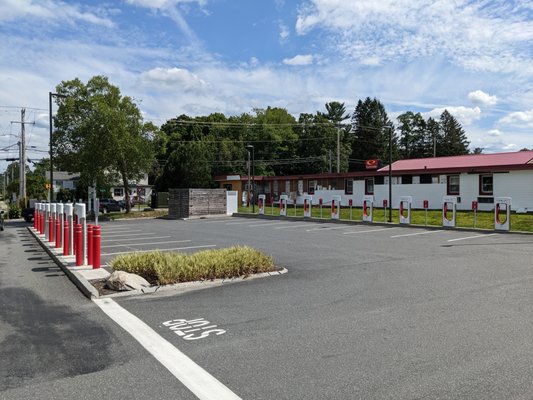 Tesla Supercharger, Brattleboro