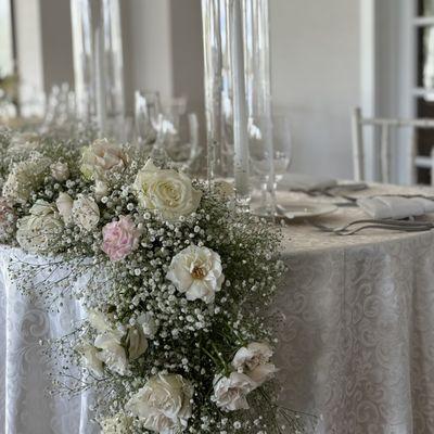 Sweetheart table