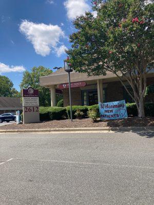 Front entrance of Dual Image Dentistry