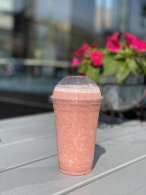 Smoothie:  SUNSET (strawberry, banana & coconut water)