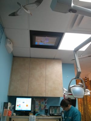 Tv's on the ceiling !! How cool is that?!?! :-) loved it