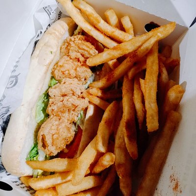 shrimp po boy with Cajun fries