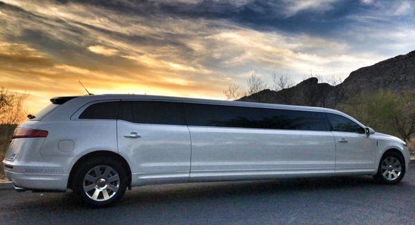 Lincoln MKT stretch limousine