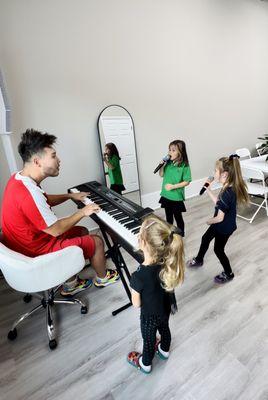 Singing classes for Kids