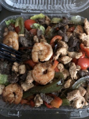 Fajitas Salad w/Chicken, Steak & Shrimp