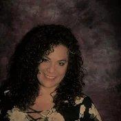 Erica Pura is a Hypnotherapist, Reiki Practitioner & Angelic Guidance Coach.