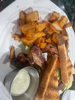 BLT with home fries