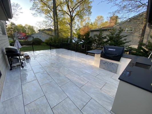 Outdoor Kitchen and Deck