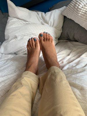 Sorry you guys have to see my man feet but thank you to the ladies at Gold Star Beauty Lounge for saving my relationship