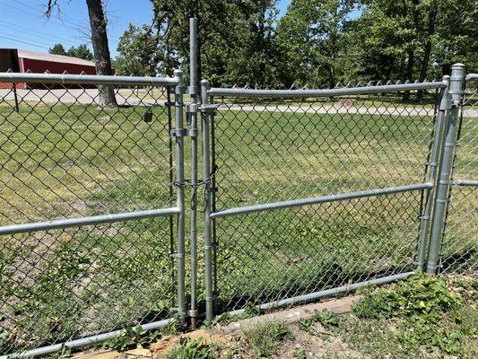 Six foot fences! This is the tractor gate properly chained.