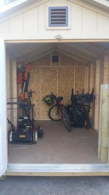 inside of 8' X 10' shed, very roomy