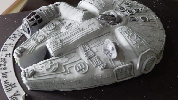 Millennium Falcon Cake. Cake covered in fondant with buttercream details. Completely edible.