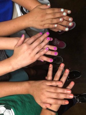 These girls had a great time at the salon #youngnails #delangelbeautyservices