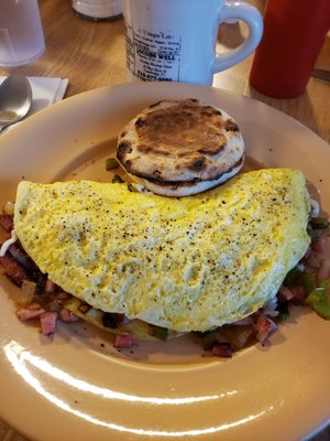 Western Omelet, delicious at Country Gals Cafe!!