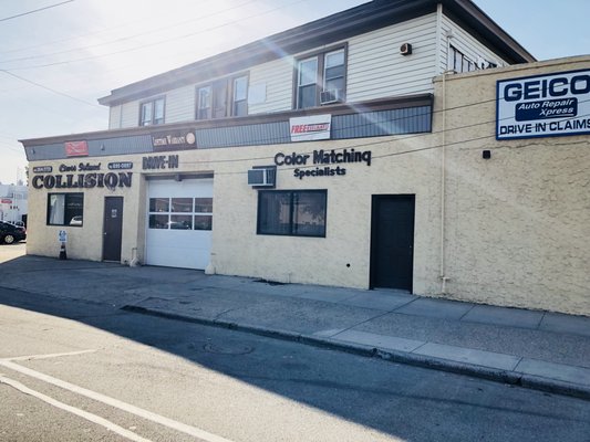 Cross Island Collision Inc. located at 226-12 Jamaica Avenue Floral Park , NY 11001( corner of 238th Street & Jamaica Ave)