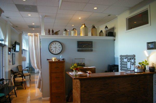 Courthouse Chiropractic Front Desk. Located in Spotsylvania, Virginia