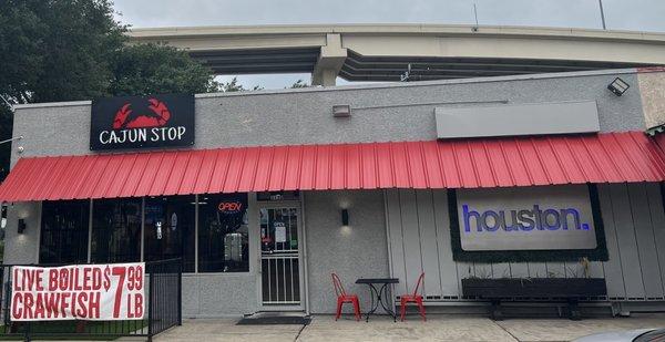 Front view of the Cajun Stop